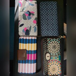 Bundle Of 4 Fossil Walletts